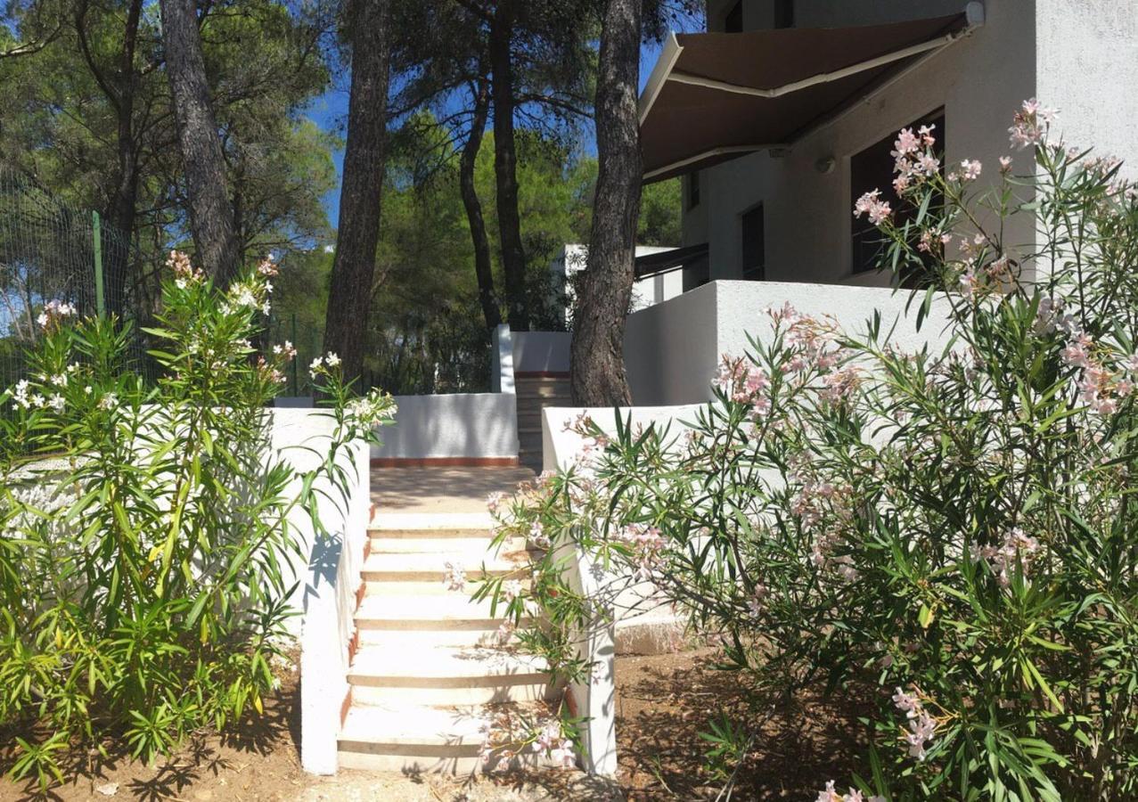 Collins Apartments Castellaneta Marina Exterior photo