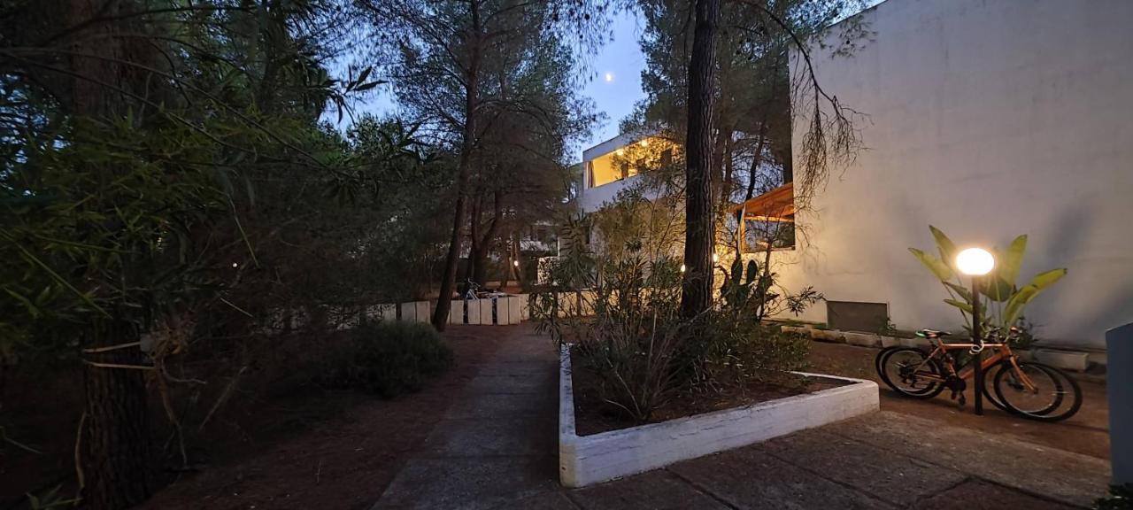Collins Apartments Castellaneta Marina Exterior photo