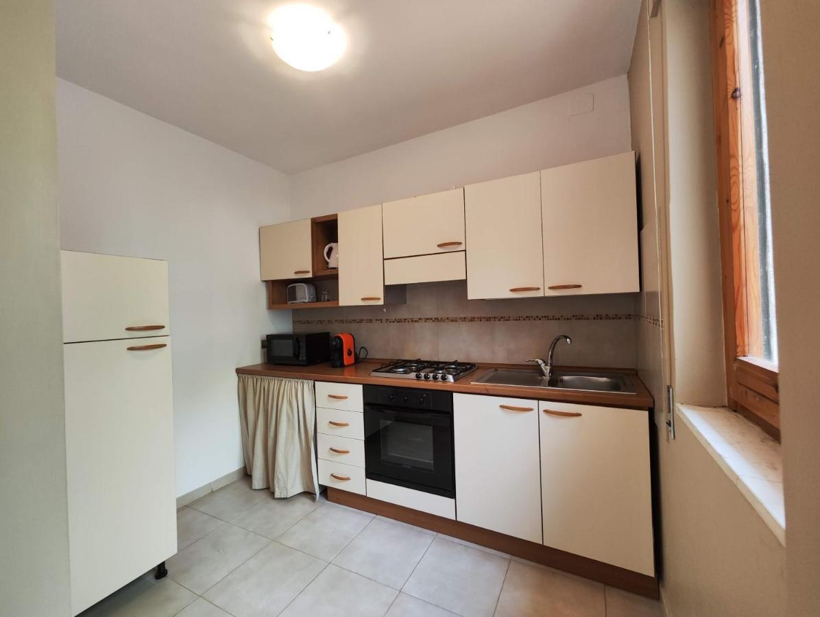 Collins Apartments Castellaneta Marina Exterior photo