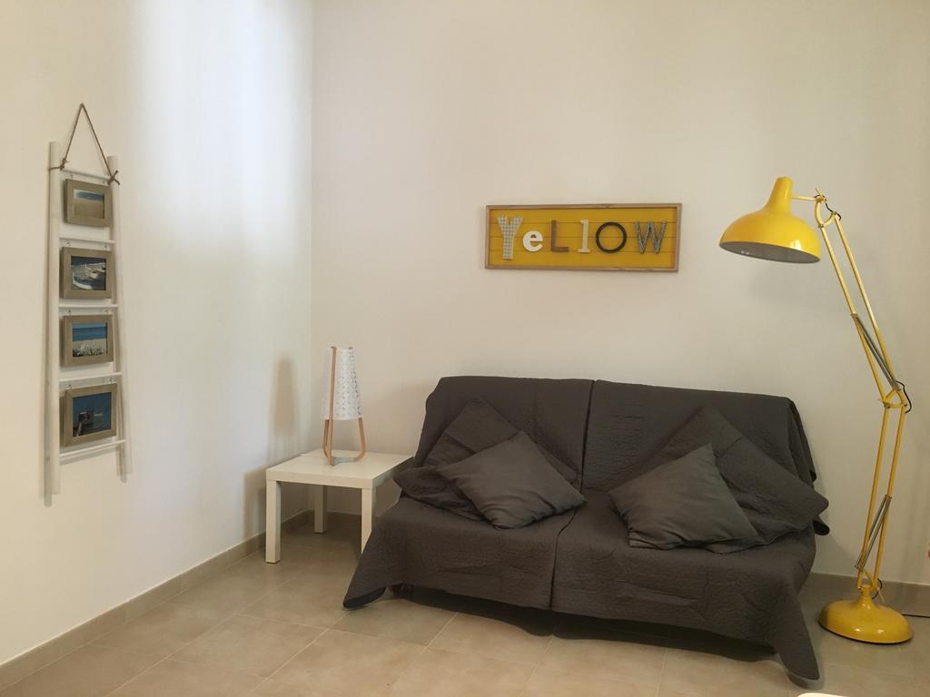Collins Apartments Castellaneta Marina Exterior photo